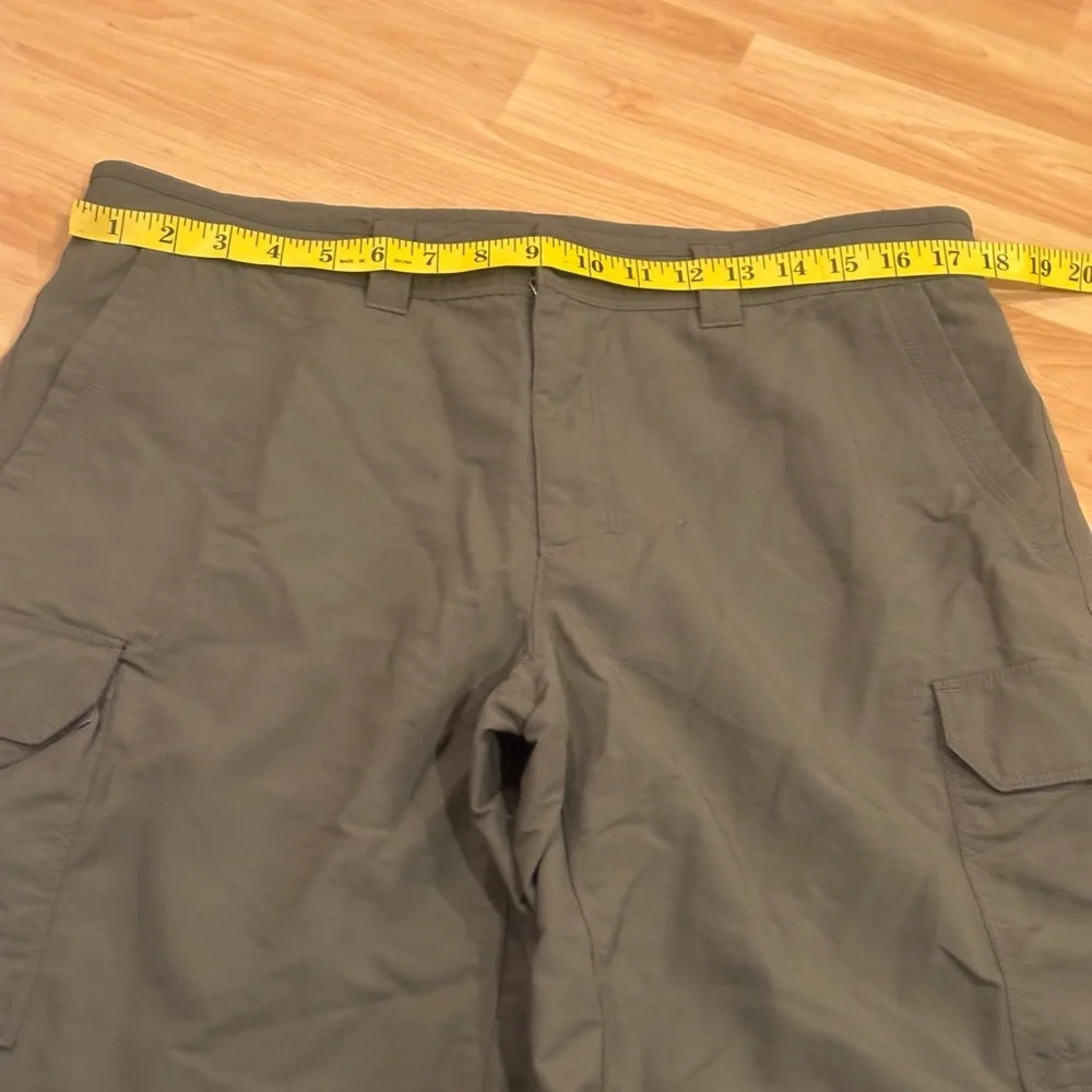 The North Face Men's Olive Cargo‎ Shorts